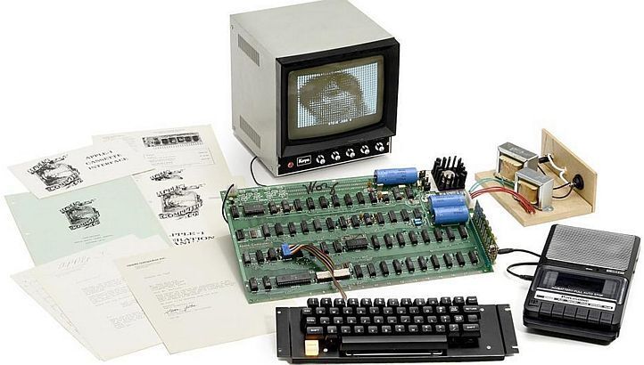 Перший комп’ютер від компанії Apple I
