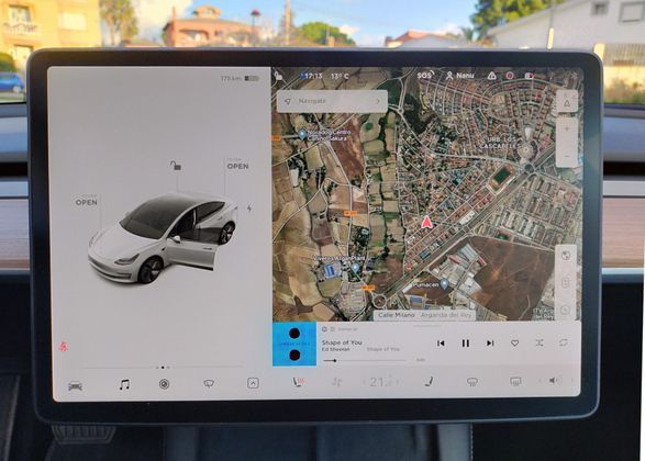 Cover image for Анализ нового интерфейса Tesla «2020.48.26»