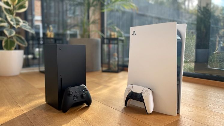 Cover image for Сравнение интерфейсов Playstation 5 и Xbox Series X